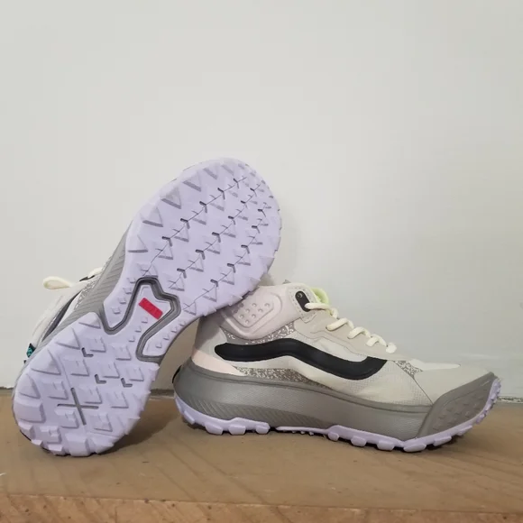 🔥NEW! Vans MTE Crosspath Mid Beige and Green Sneakers Womens Sz 6 - Picture 9 of 9